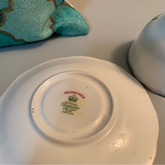 Royal Standard Pink Roses Tea Cup and Saucer, Heavy Gold Bone China - Picture 5 of 9